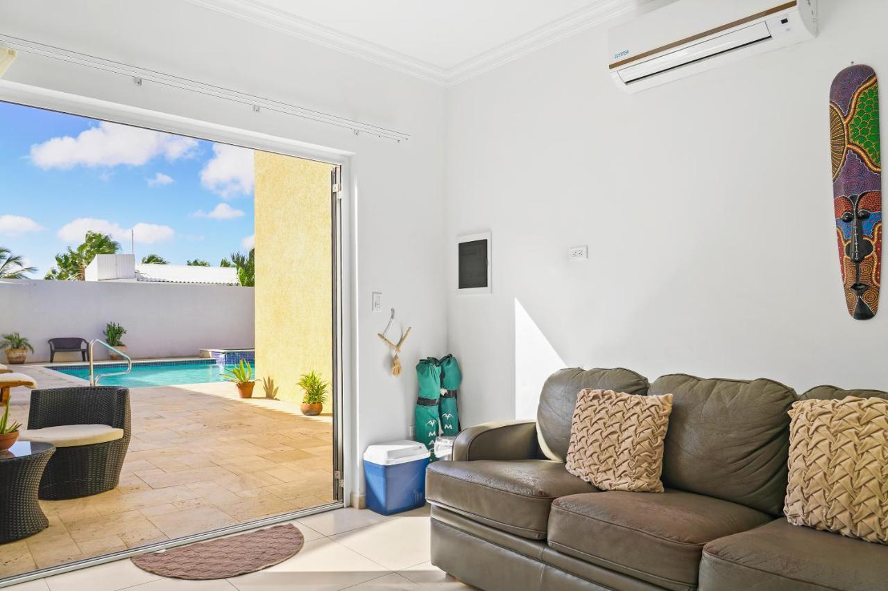 Aruba'S Bakval Suites Екстер'єр фото