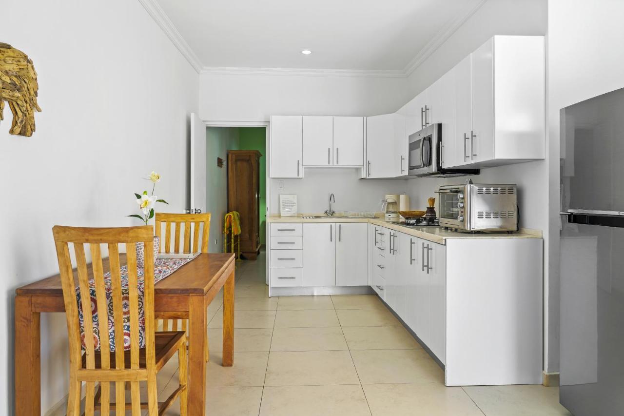 Aruba'S Bakval Suites Екстер'єр фото