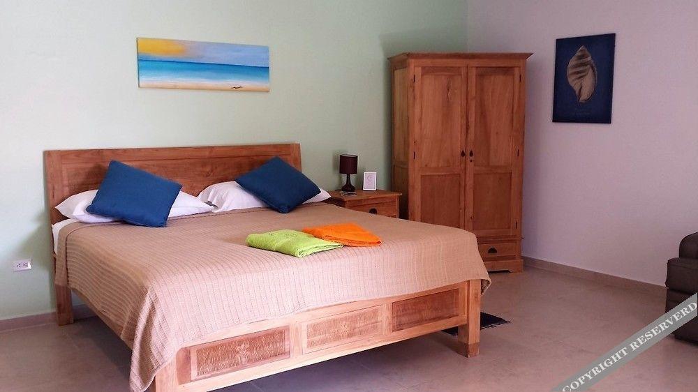 Aruba'S Bakval Suites Екстер'єр фото